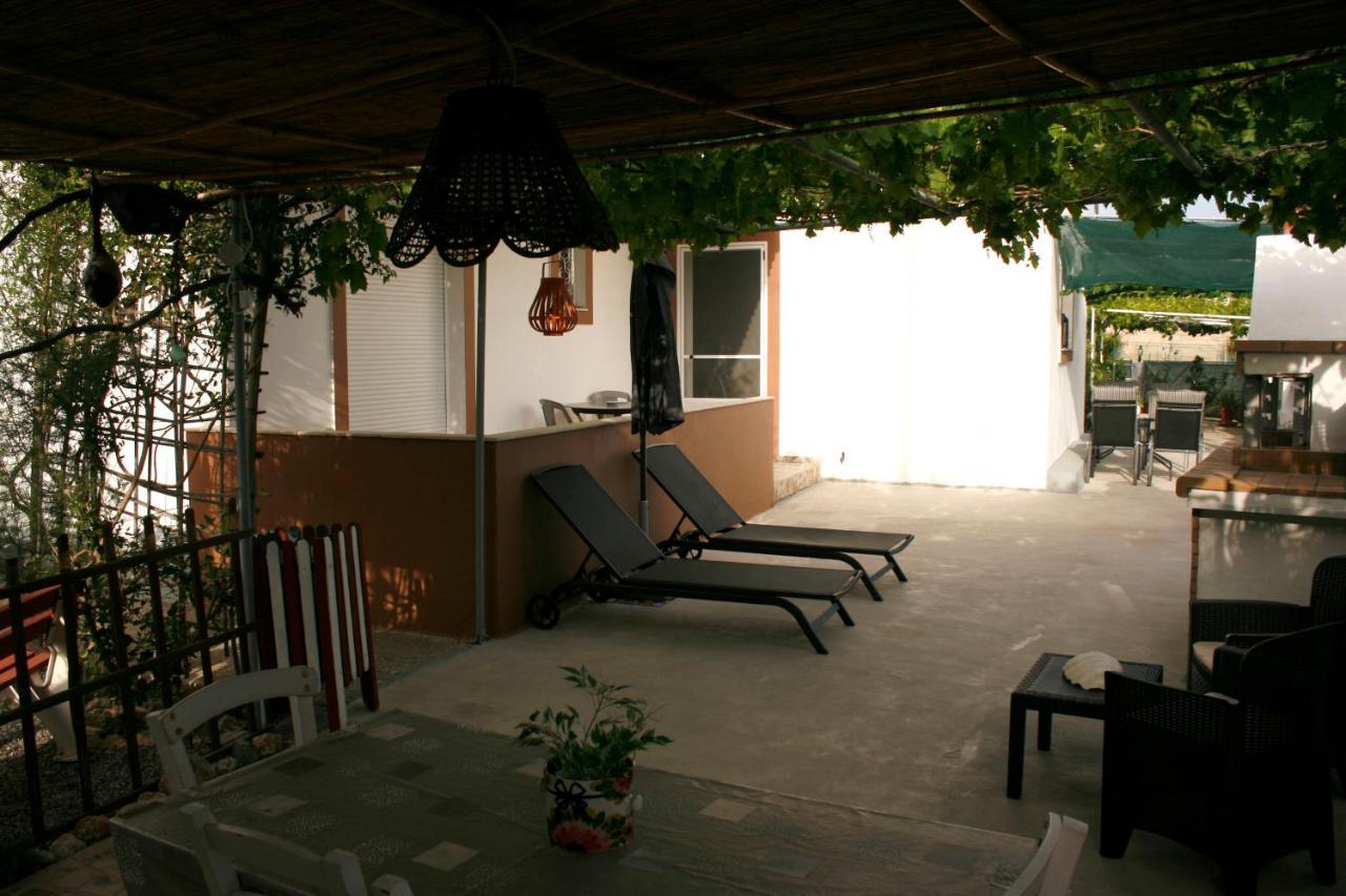 Kiki Stegna Apartment Archangelos  Exterior photo